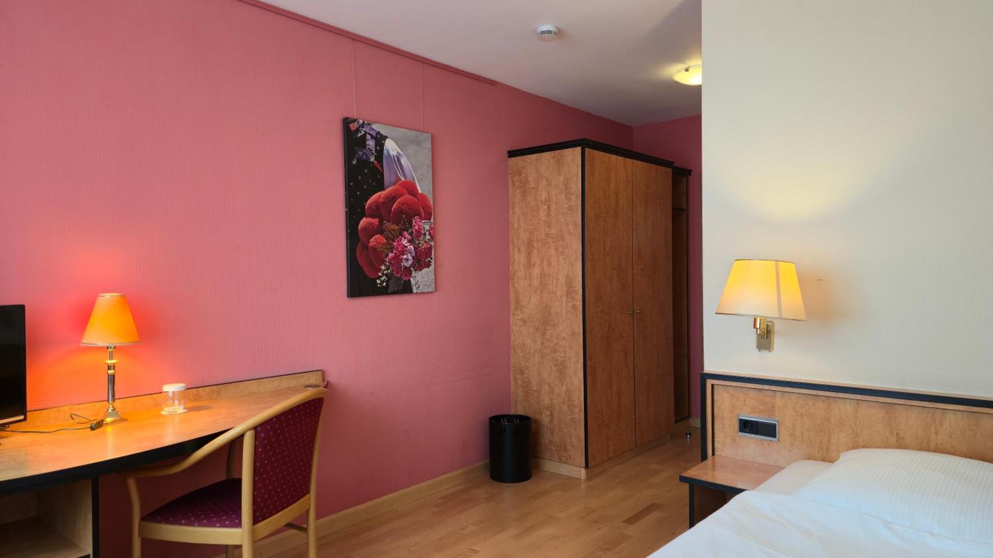 Hotel Boardinghouse Sonne Offenburg Habitación foto